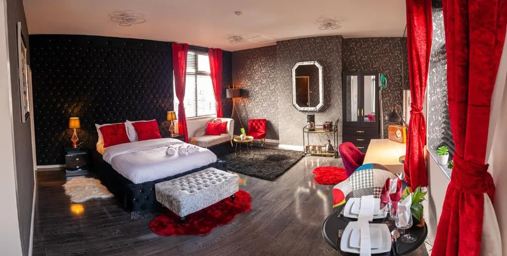 Luxury Suite